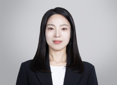 




	
		이인애 변호사
	

	
		
			
				
					
					
						학력
						
                                                        2008. 국제고등학교 졸업
                                                        2011. 전남대학교 법학과 졸업
                                                        2025. 전북대학교 법학전문대학원 졸업
					
				

				
					
					
						경력
						
                                                   검찰일반실무수습(2023년)
                                                   검찰심화실무수습(2024년)
                                                   제14회 변호사시험 합격(2025년)
                                                   법무법인 이우스 소속변호사(2025년~)
					
				

				
				
			
		
			
